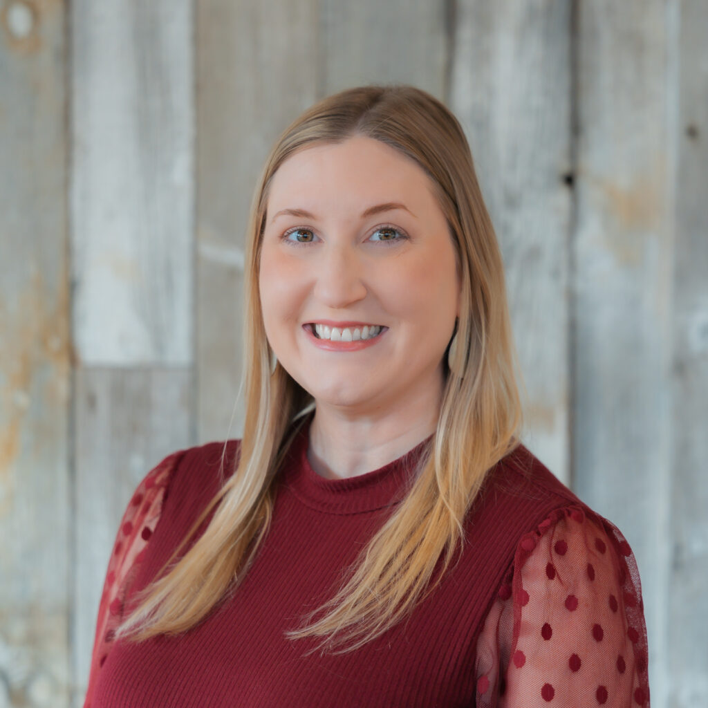 Colleen Onuffer Headshot sq